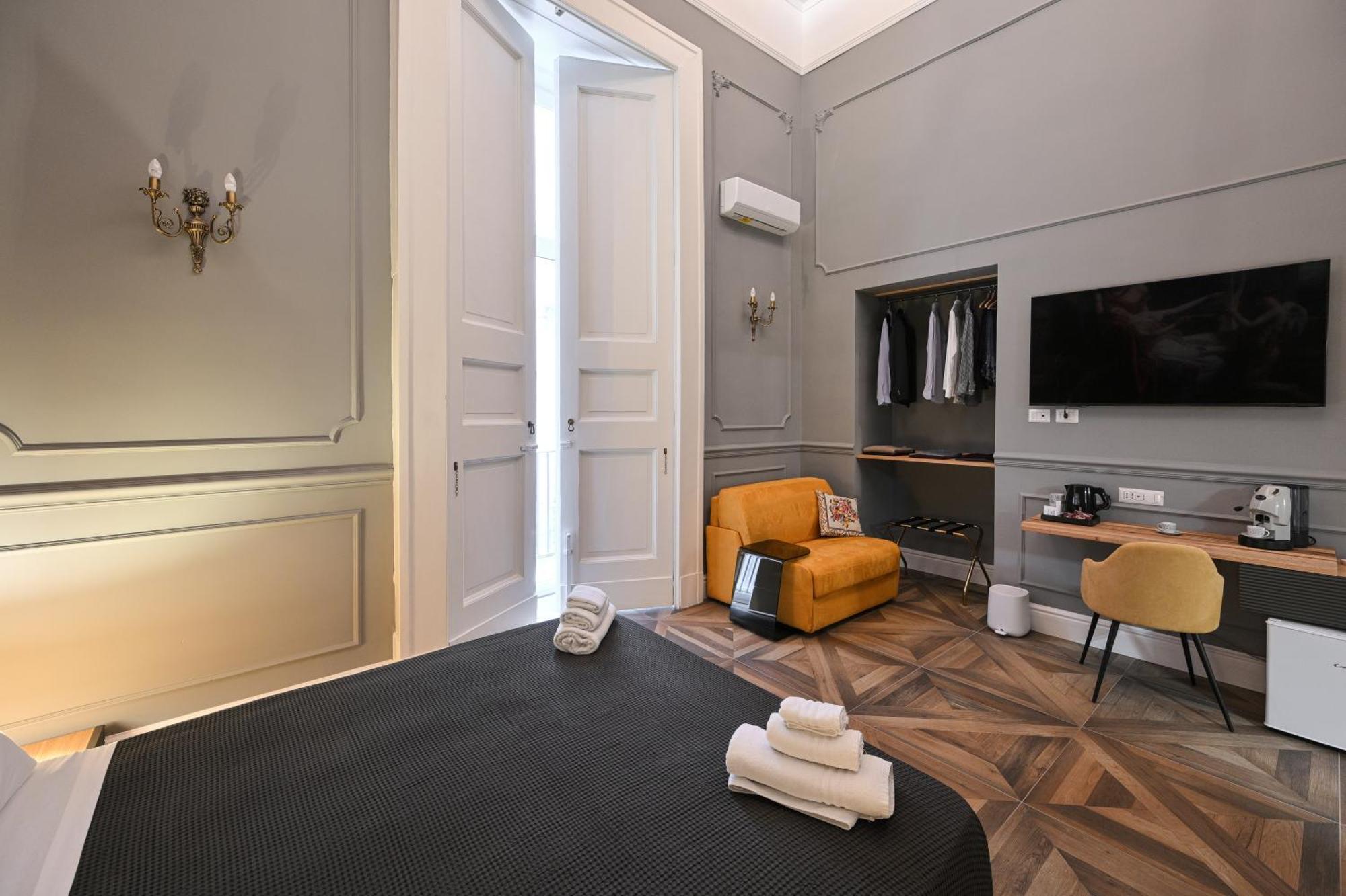 Toledo 424 Suite Napoli Eksteriør billede